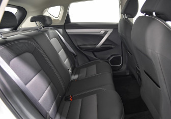 Подержанный автомобиль Geely Coolray 2021 года (12 фото)