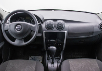 Подержанный автомобиль Nissan Almera Sedan 2018 года (13 фото)