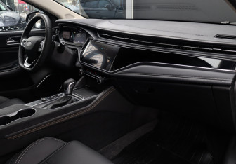 Подержанный автомобиль Omoda S5 2024 года (7 фото)