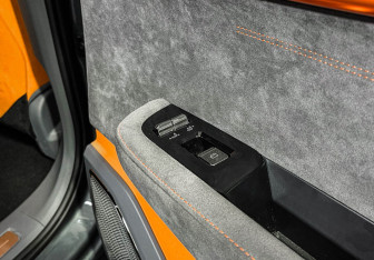 Подержанный автомобиль Zeekr 001 2023 года (28 фото)