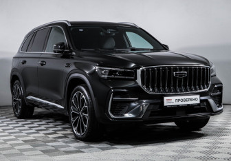 Подержанный автомобиль Geely Monjaro 2025 года (3 фото)