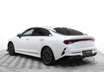 Подержанный автомобиль Kia K5 2023 года (7 фото)