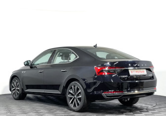 Новый Skoda Superb Liftback 2025 (8 фото)