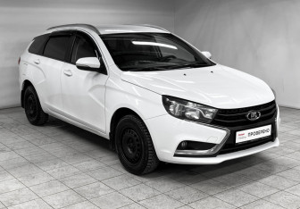 Подержанный автомобиль LADA (ВАЗ) Vesta Wagon 2019 года (3 фото)