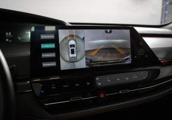 Подержанный автомобиль Changan UNI-K 2024 года (15 фото)