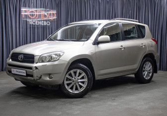 Подержанный автомобиль Toyota RAV4 2006 года (1 фото)