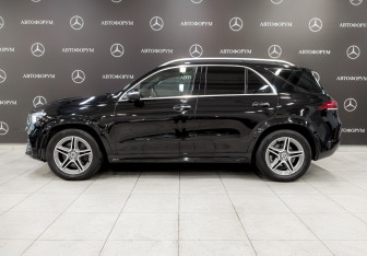 Подержанный автомобиль Mercedes-Benz GLE 2019 года (8 фото)