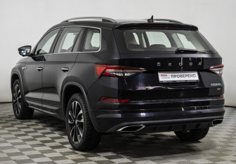 Подержанный автомобиль Skoda Kodiaq 2023 года (7 фото)