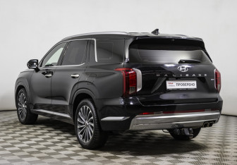 Подержанный автомобиль Hyundai Palisade 2023 года (7 фото)
