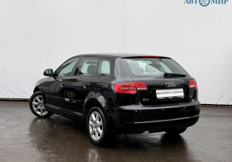 Подержанный автомобиль Audi A3 Hatchback 2010 года (7 фото)