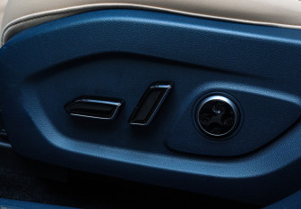 Подержанный автомобиль Voyah Free 2023 года (19 фото)