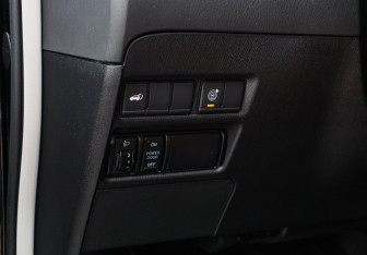 Подержанный автомобиль Nissan Patrol 2022 года (22 фото)