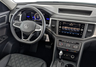 Подержанный автомобиль Volkswagen Teramont 2023 года (30 фото)