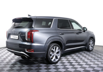 Подержанный автомобиль Hyundai Palisade 2021 года (5 фото)
