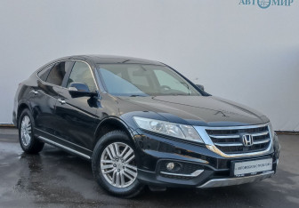 Подержанный автомобиль Honda Crosstour 2013 года (3 фото)
