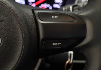 Подержанный автомобиль Kia Rio Hatchback 2021 года (12 фото)