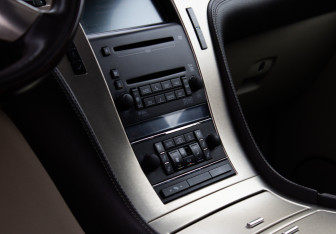 Подержанный автомобиль Cadillac Escalade Suv 2010 года (19 фото)