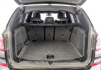Подержанный автомобиль BMW X3 2021 года (10 фото)