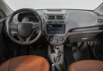 Подержанный автомобиль Ravon R4 2018 года (13 фото)