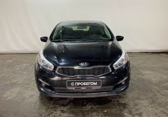 Подержанный автомобиль Kia Ceed Hatchback 2017 года (2 фото)