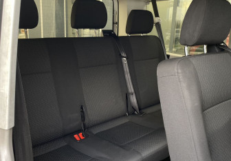 Подержанный автомобиль Volkswagen Caravelle 2017 года (17 фото)