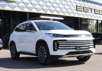 Подержанный автомобиль Exeed TXL 2023 года (3 фото)