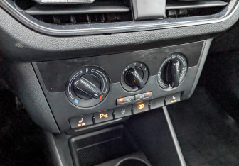 Подержанный автомобиль Skoda Rapid Liftback 2020 года (21 фото)