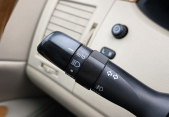 Подержанный автомобиль Toyota Avalon 2005 года (16 фото)