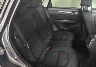 Подержанный автомобиль Mazda CX-5 2018 года (10 фото)