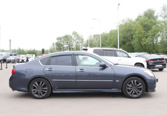 Подержанный автомобиль Infiniti M Sedan 2008 года (4 фото)
