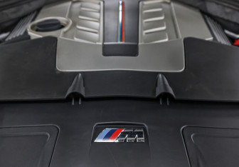 Подержанный автомобиль BMW X6 M 2012 года (30 фото)