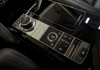 Подержанный автомобиль Land Rover Range Rover 2016 года (29 фото)