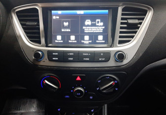 Подержанный автомобиль Hyundai Solaris Sedan 2017 года (14 фото)