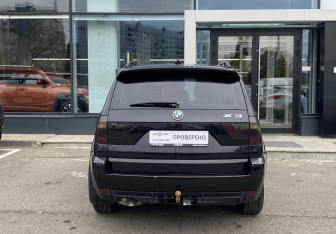 Подержанный автомобиль BMW X3 2009 года (6 фото)