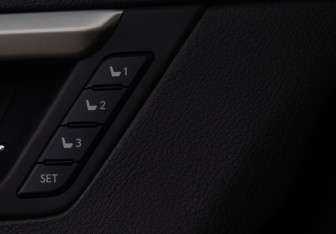 Подержанный автомобиль Lexus RX 2020 года (18 фото)