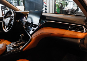 Подержанный автомобиль Toyota Camry Sedan 2022 года (7 фото)
