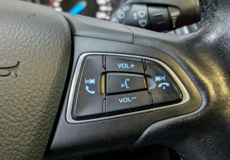 Подержанный автомобиль Ford Focus Wagon 2017 года (6 фото)