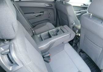 Подержанный автомобиль Opel Zafira Compactvan 2008 года (10 фото)