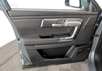 Подержанный автомобиль Jaecoo J7 2023 года (19 фото)