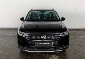 Подержанный автомобиль Volkswagen Tiguan 2021 года (2 фото)