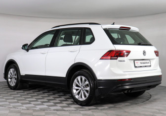 Подержанный автомобиль Volkswagen Tiguan 2020 года (7 фото)