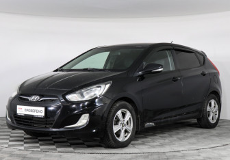 Подержанный автомобиль Hyundai Solaris Hatchback 2011 года (1 фото)