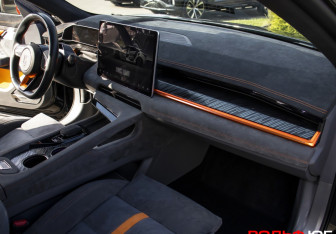 Подержанный автомобиль Zeekr 001 2023 года (9 фото)