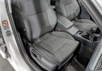 Подержанный автомобиль Skoda Superb Liftback 2017 года (23 фото)