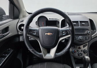 Подержанный автомобиль Chevrolet Aveo Sedan 2012 года (12 фото)