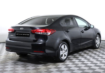 Подержанный автомобиль Kia Cerato Sedan 2016 года (3 фото)