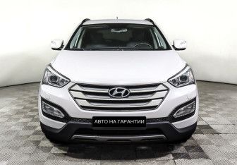 Подержанный автомобиль Hyundai Santa Fe 2013 года (2 фото)