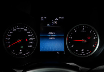 Подержанный автомобиль Mercedes-Benz GLC Coupe 2021 года (11 фото)