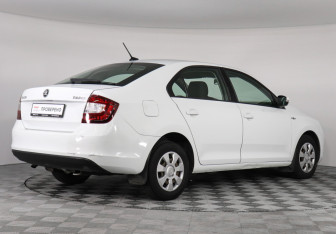 Подержанный автомобиль Skoda Rapid Liftback 2019 года (5 фото)