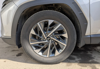 Подержанный автомобиль Hyundai Tucson 2023 года (11 фото)